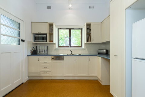 Cottesloe Bel-Air Apartment - Accommodation Cairns 13