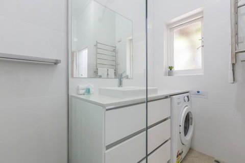 Cottesloe Bel-Air Apartment - Accommodation Cairns 10