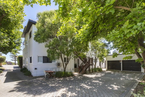 Cottesloe Bel-Air Apartment - Accommodation Cairns 15