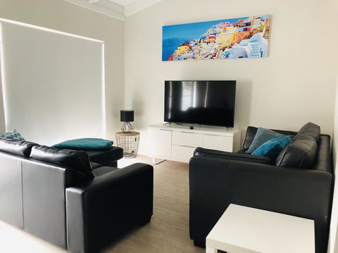 West Beach Lagoon 218 - Outstanding Value! - Accommodation Cairns 2