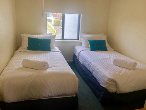 West Beach Lagoon 114 â€“ Ocean Views - Accommodation Cairns 7