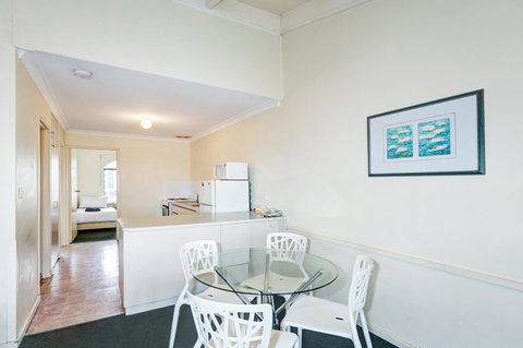 West Beach Lagoon 114 â€“ Ocean Views - Accommodation Cairns 8