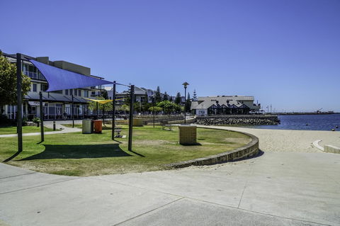 Luxury Suite Bunbury - Accommodation Cairns 19