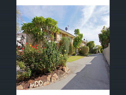 Applecross Village Apartment - Accommodation Cairns 37