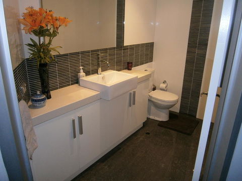 New York On King - Accommodation Cairns 43