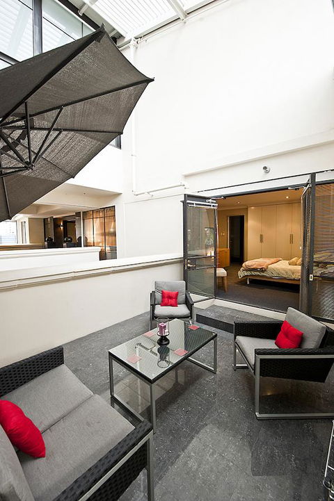 New York On King - Accommodation Cairns 44