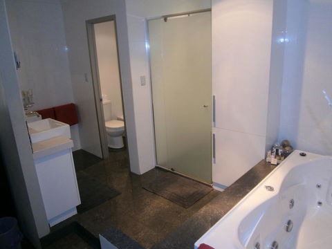 New York On King - Accommodation Cairns 42