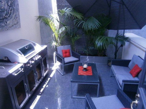 New York On King - Accommodation Cairns 30