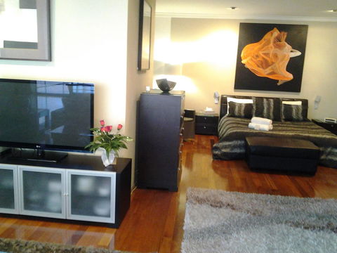 New York On King - Accommodation Cairns 25