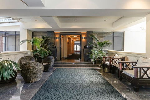 New York On King - Accommodation Cairns 3