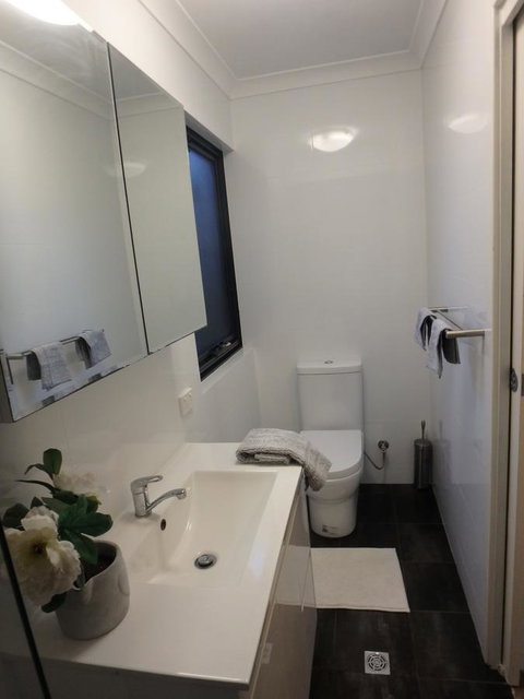 Como Retreat - Two Bedroom Villa - Accommodation Cairns 12