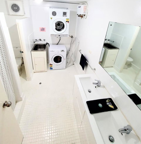 West Beach Lagoon 107 - Great Value - Accommodation Cairns 9