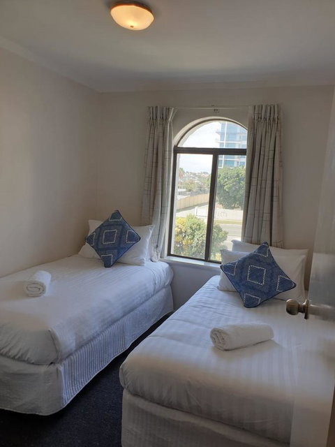 West Beach Lagoon 107 - Great Value - Accommodation Cairns 2