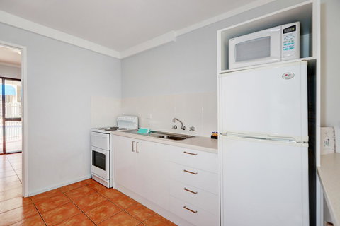 West Beach Lagoon 204 â€“ Ground Floor - Accommodation Cairns 7