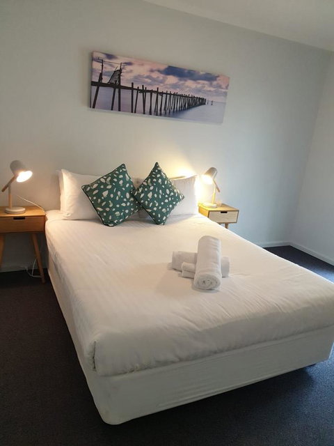 West Beach Lagoon 204 â€“ Ground Floor - Accommodation Cairns 5