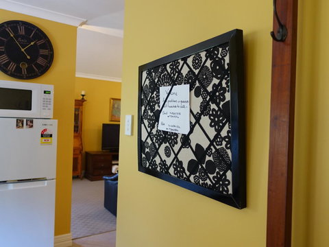 The Blacksmiths Cottage - Accommodation Cairns 19