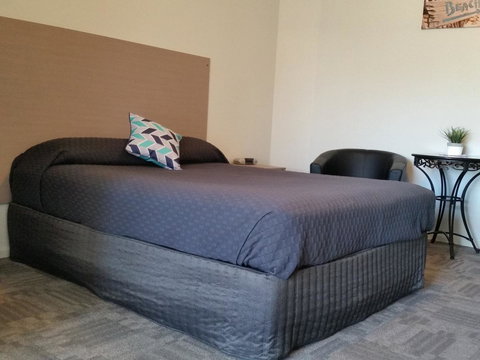 Mandurah Foreshore Motel - Accommodation Cairns 2