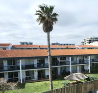 West Beach Lagoon 206 Great Value - Accommodation Cairns