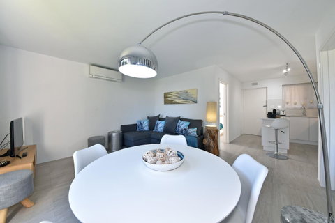 Cottesloe Apartment Close To Beach - Accommodation Cairns 4