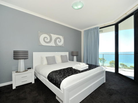 Nautilus By Rockingham Apartments - Accommodation Cairns 4