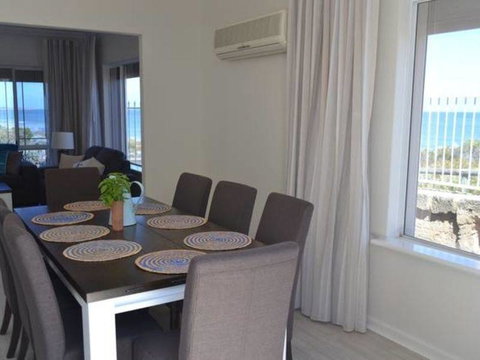 Caravel Beach House Mandurah - Accommodation Cairns 31