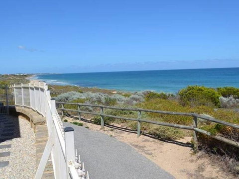 Caravel Beach House Mandurah - Accommodation Cairns 34