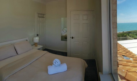 Caravel Beach House Mandurah - Accommodation Cairns 4