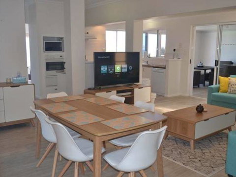 Caravel Beach House Mandurah - Accommodation Cairns 22