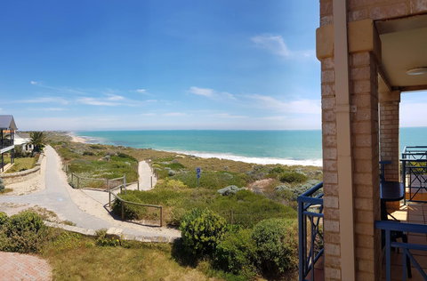 Caravel Beach House Mandurah - Accommodation Cairns 2