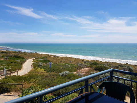 Caravel Beach House Mandurah - Accommodation Cairns 8