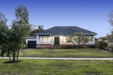 Big House Heated Pool 11 Beds Como / South Perth / Applecross - Accommodation Cairns 6