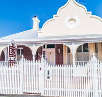 South Beach Bed  Breakfast - Accommodation Cairns