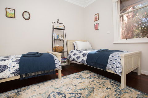 Historic Oakhill House Entire Estate - Accommodation Cairns 10