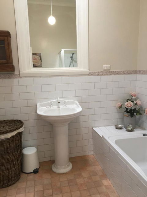 Historic Oakhill House Entire Estate - Accommodation Cairns 16