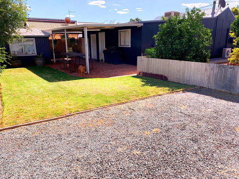 The Cottage That Could - Accommodation Cairns 2