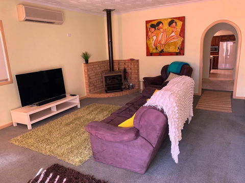 The Cottage That Could - Accommodation Cairns 5