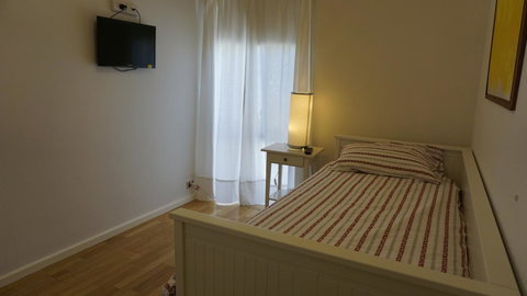 Relax, Bright & Airy Garden Villa - Accommodation Cairns 41