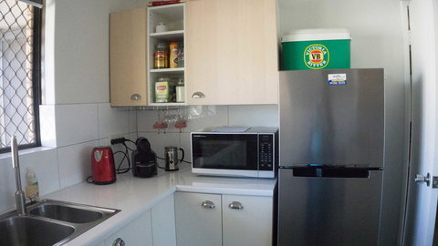 Relax, Bright & Airy Garden Villa - Accommodation Cairns 31