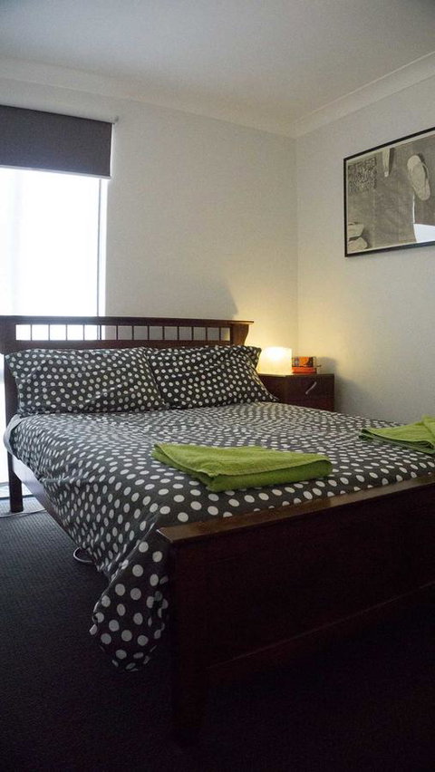 Relax, Bright & Airy Garden Villa - Accommodation Cairns 17