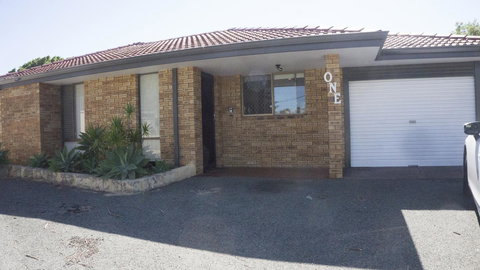 Relax, Bright & Airy Garden Villa - Accommodation Cairns 20