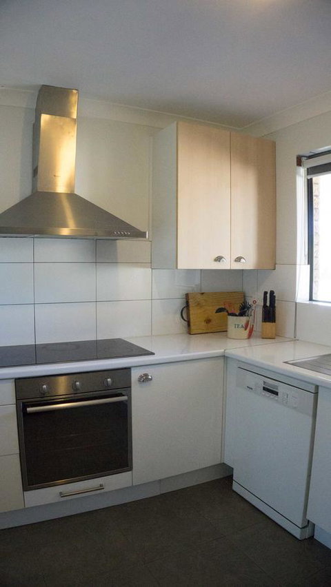 Relax, Bright & Airy Garden Villa - Accommodation Cairns 32