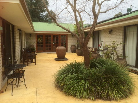 Nivalis Bed And Breakfast - Accommodation Cairns 30