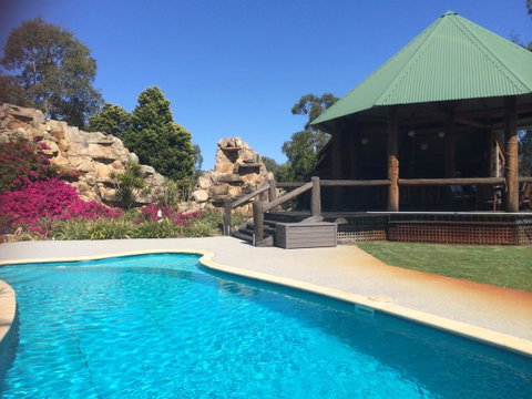 Nivalis Bed And Breakfast - Accommodation Cairns 18