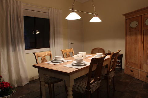 Bickley Valley Cottage - Accommodation Cairns 0