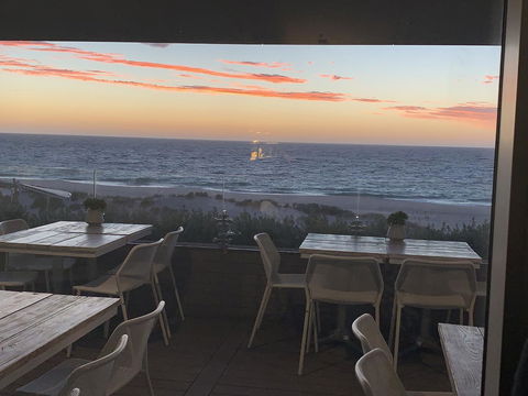 SEA BREEZE â€“ Between Cottesloe Beach & Swan River - Accommodation Cairns 22