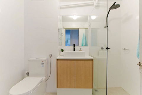 SEA BREEZE â€“ Between Cottesloe Beach & Swan River - Accommodation Cairns 5