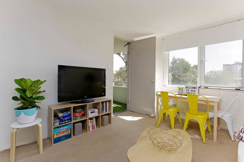 SEA BREEZE â€“ Between Cottesloe Beach & Swan River - Accommodation Cairns 19