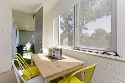 SEA BREEZE â€“ Between Cottesloe Beach & Swan River - Accommodation Cairns 9