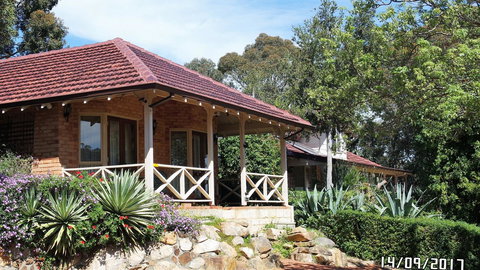 Eleebana Guest House - Accommodation Cairns 17