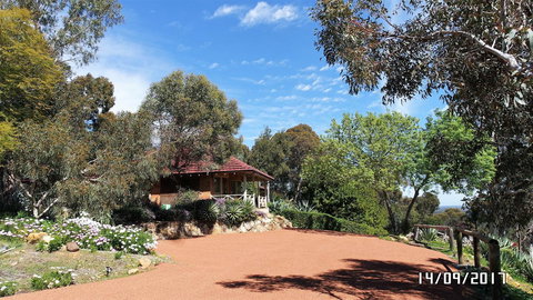 Eleebana Guest House - Accommodation Cairns 19